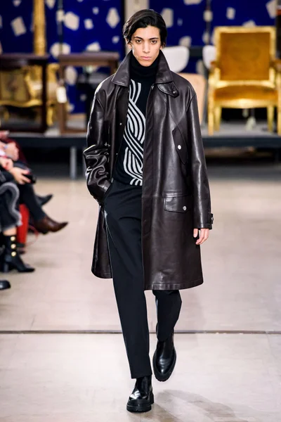 Look 31